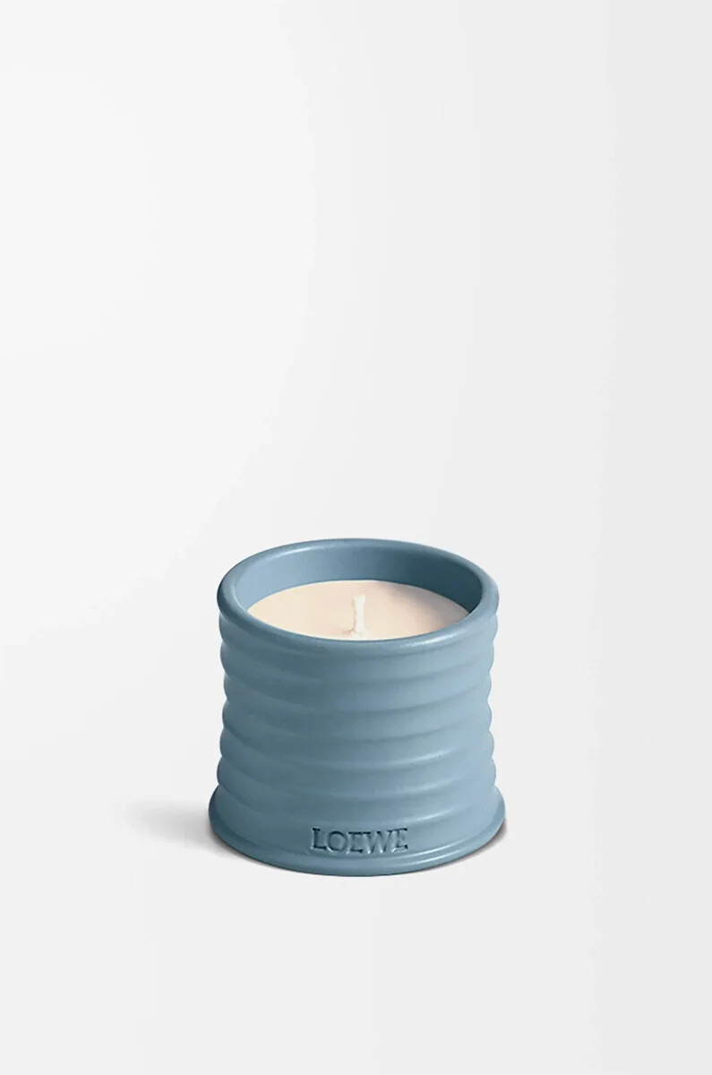 kleine zypressenkugel-kerze babyblau
