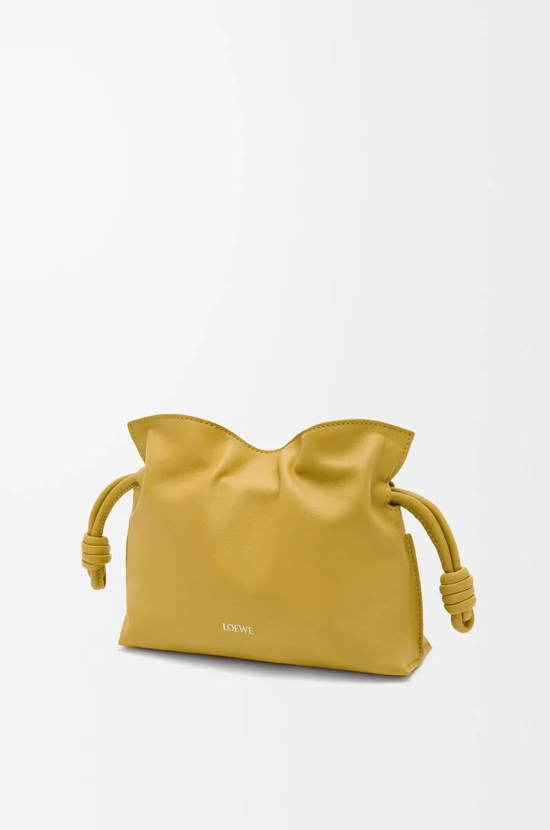 mini flamenco clutch aus nappa-kalbsleder ingwer