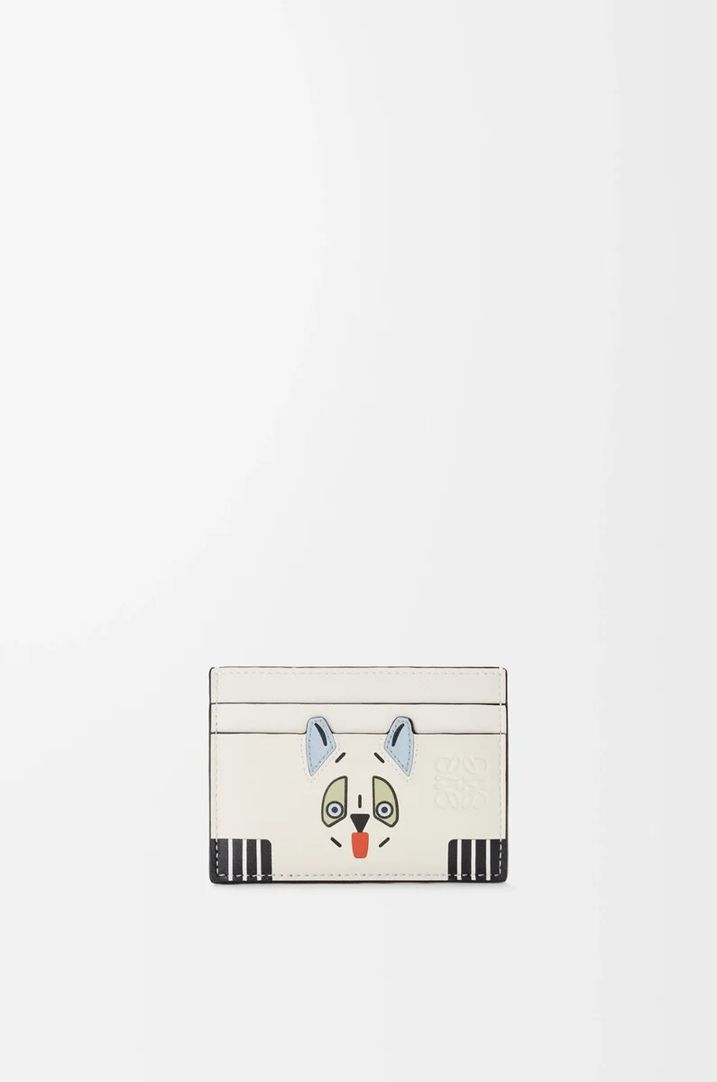 futuristisches katzen-kartenetui schlicht aus klassischem kalbsleder in soft white