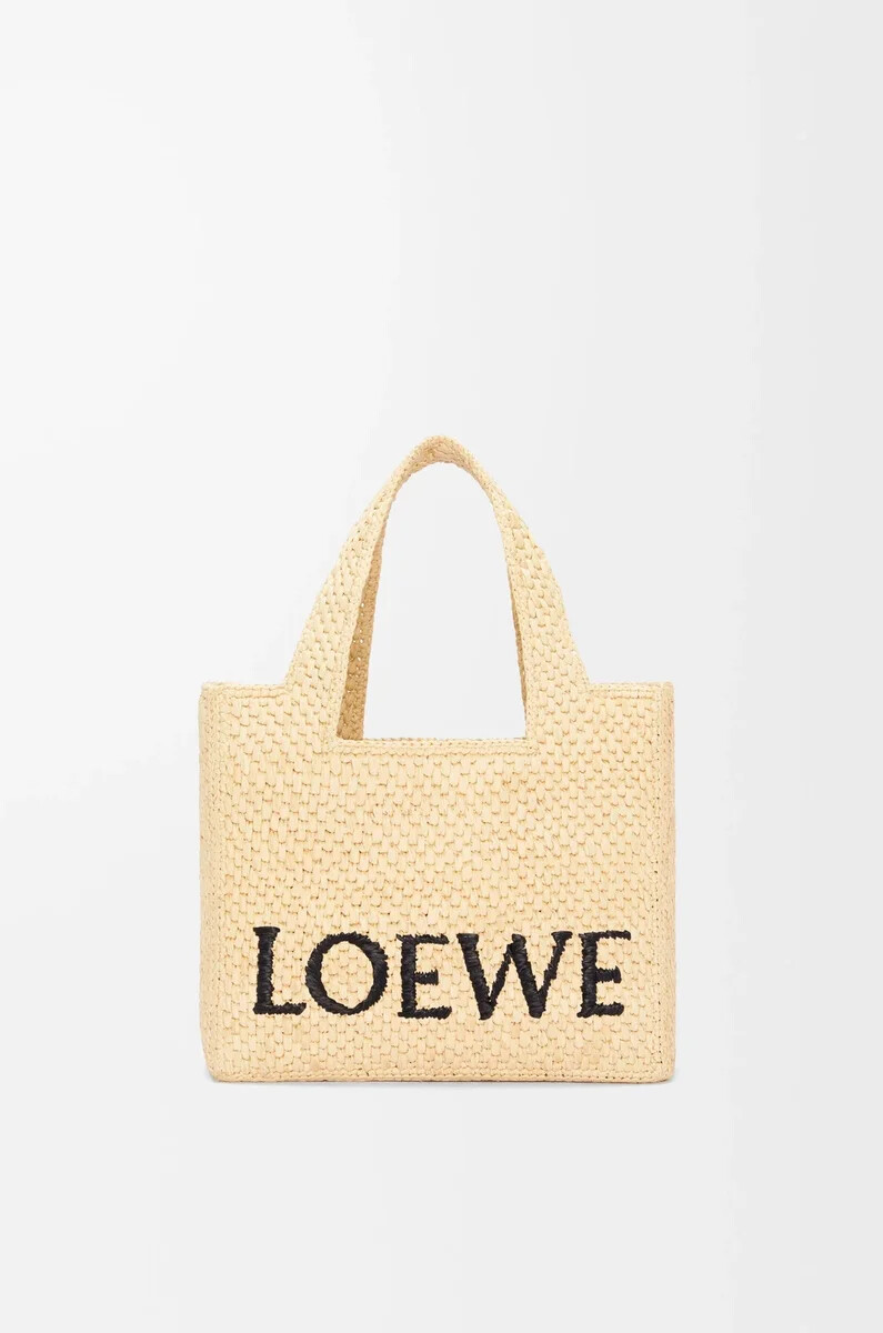 kleine loewe font tragetasche aus bast natur