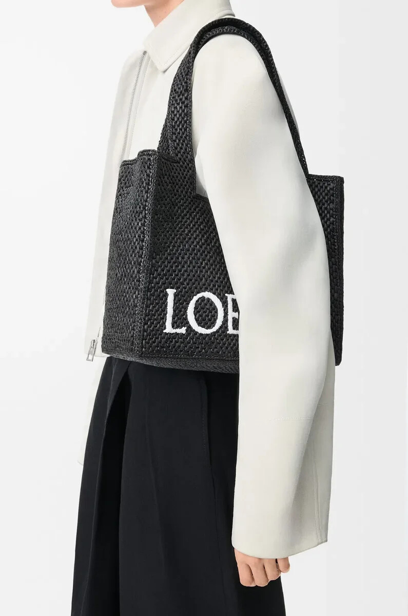 mittelgroße loewe font tote aus bast schwarz