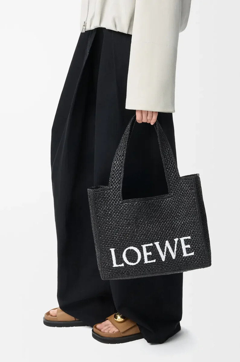mittelgroße loewe font tote aus bast schwarz