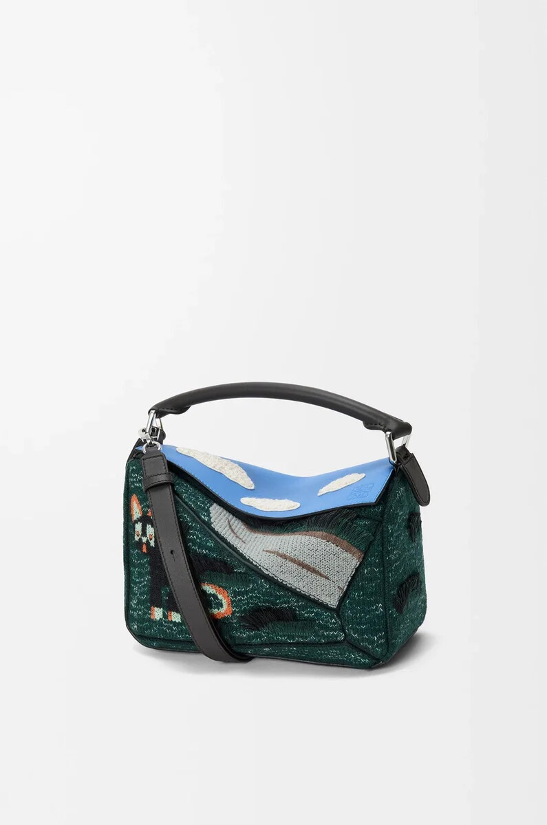 futuristische katzen-puzzle-tasche klein aus besticktem strick und klassischem kalbsleder mehrfarbig grün