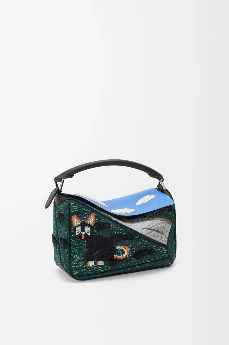 futuristische katzen-puzzle-tasche klein aus besticktem strick und klassischem kalbsleder mehrfarbig grün