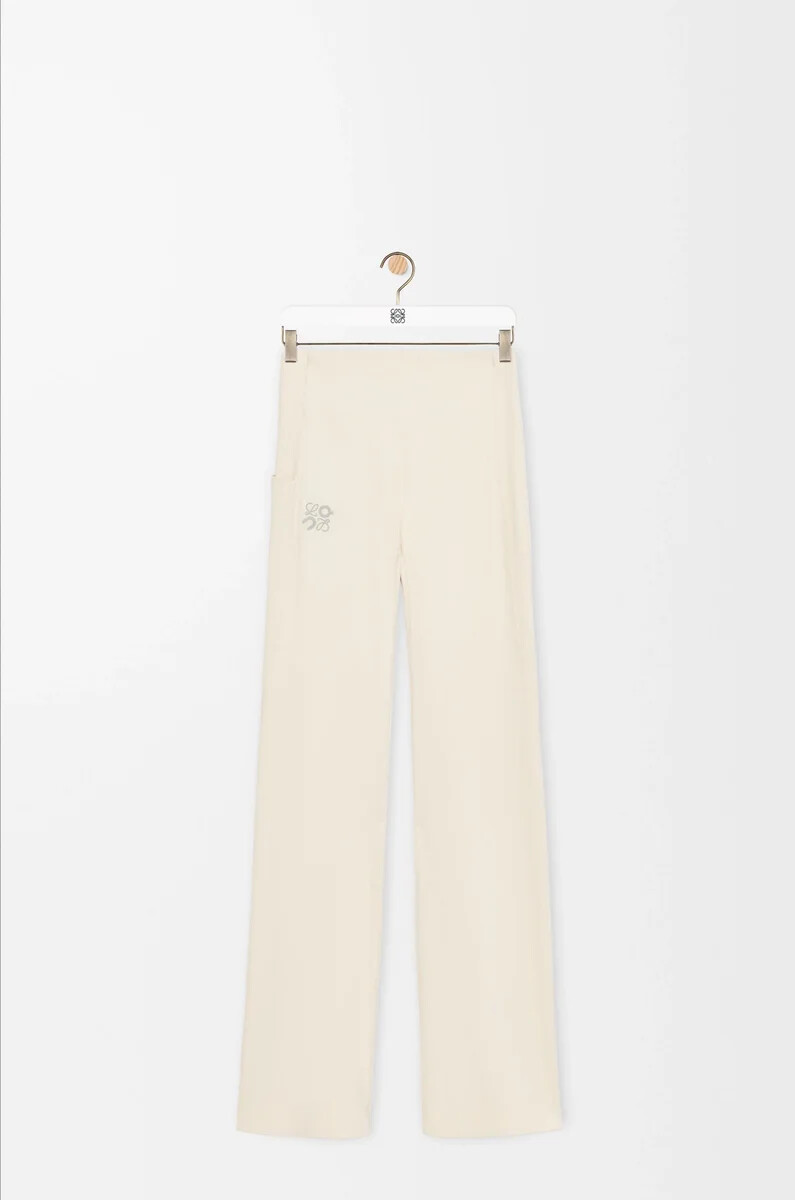 weiche bootcut-hose aus technischem jersey in elfenbein