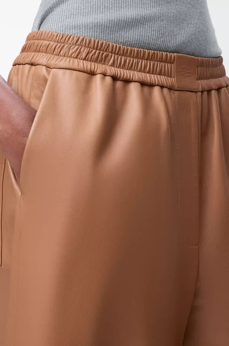 cropped pants aus nappa-lammleder und wildleder-ziegenleder toffee