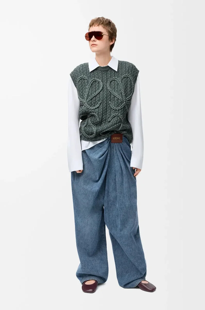 drapierte jeans in denim-indigoblau