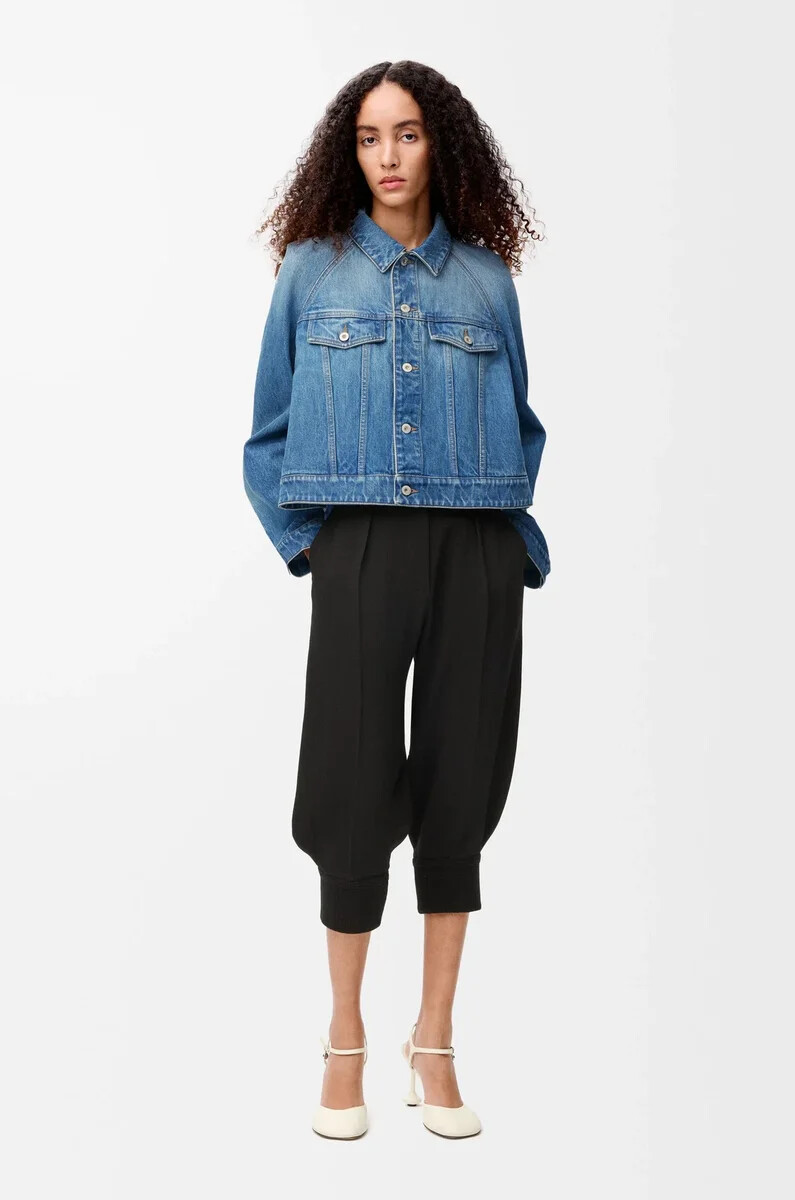trapezjacke aus denimblau