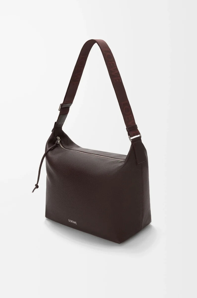 cubi umhängetasche aus geschmeidigem genarbtem kalbsleder in oxblood