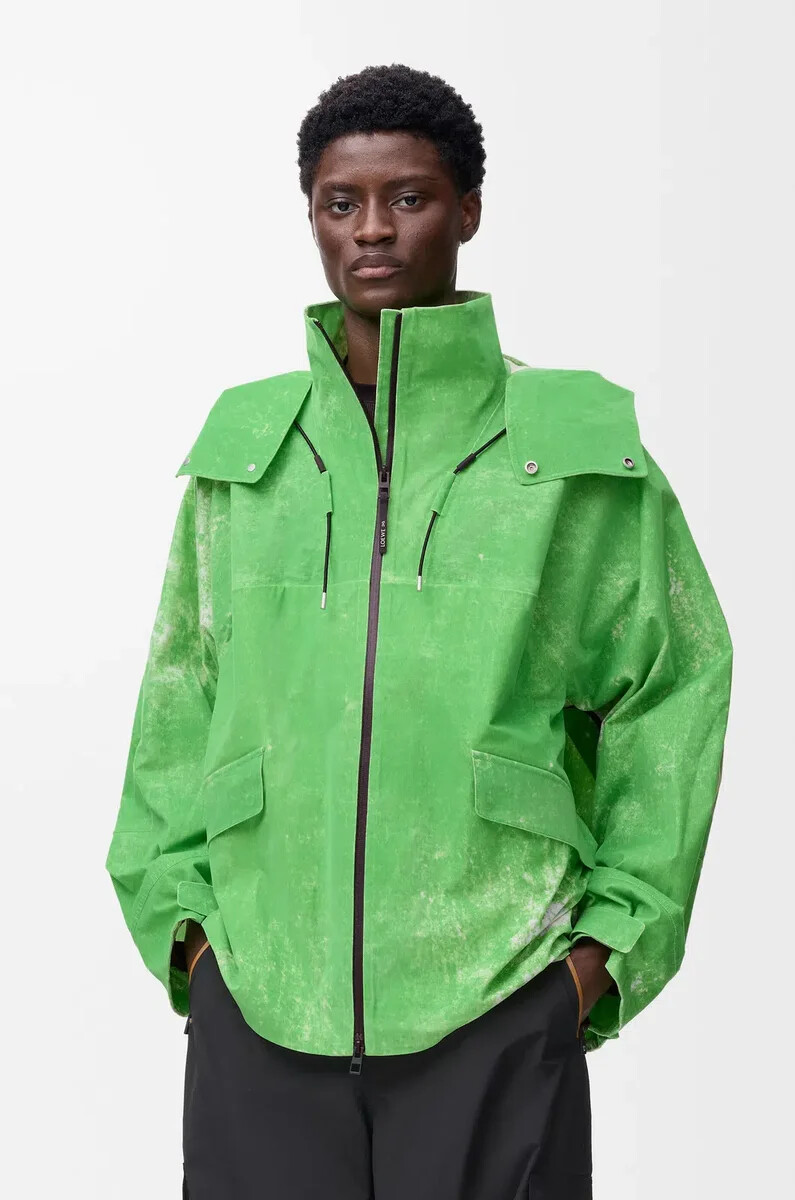 jacke aus beflocktem funktionsmaterial grün