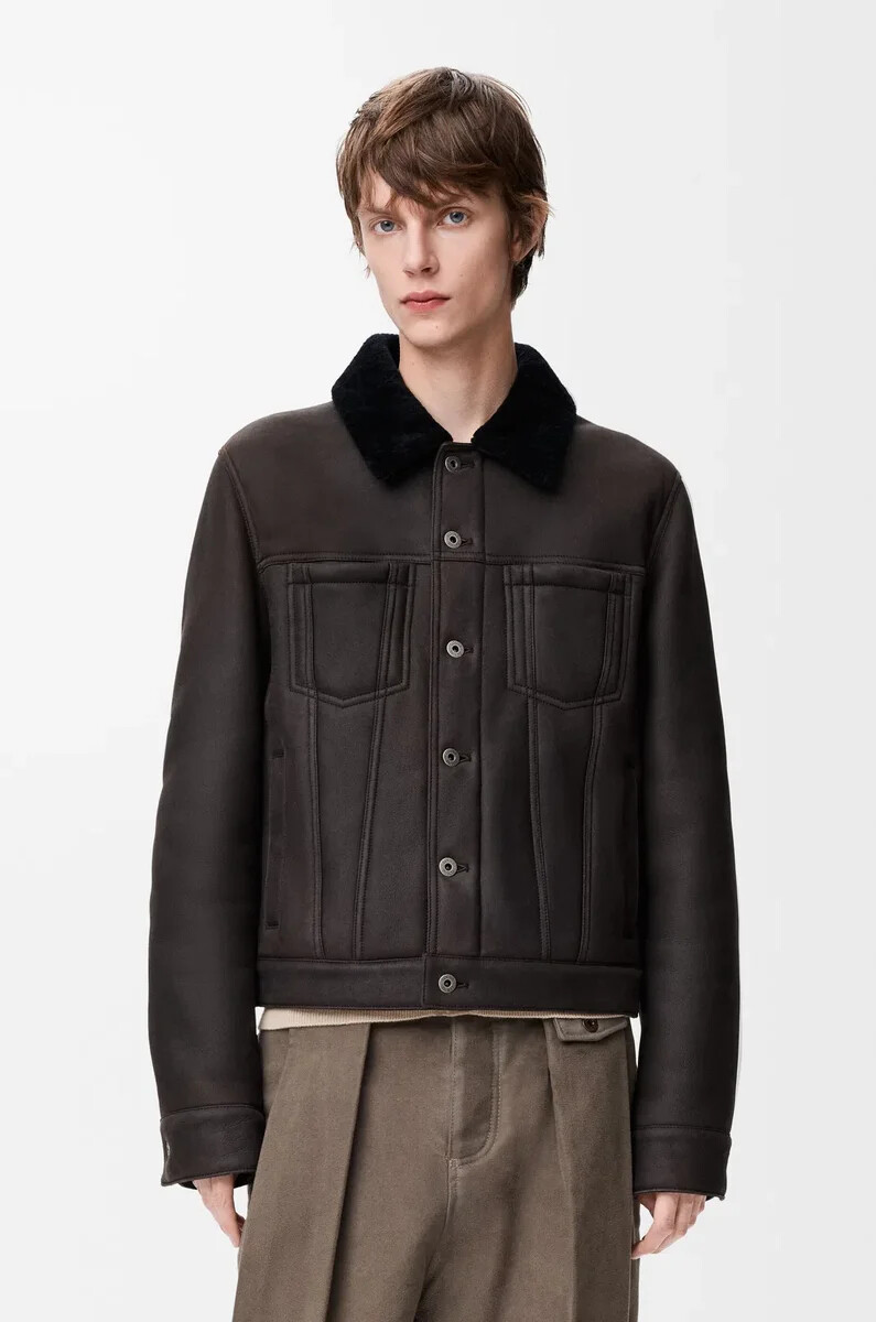 truckerjacke aus shearling in braunmarineblau